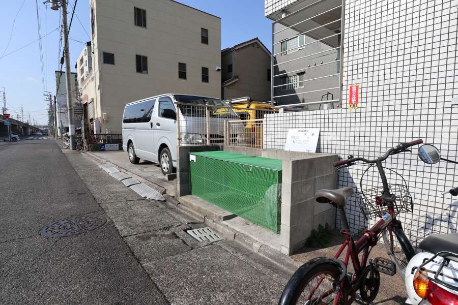 ゴミ置き場