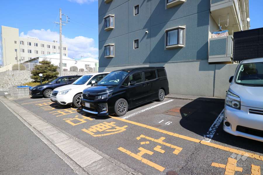 敷地内駐車場（屋外平面式）