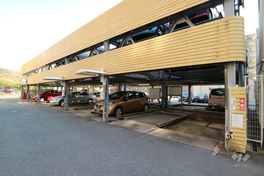 敷地内駐車場（自走式立体）