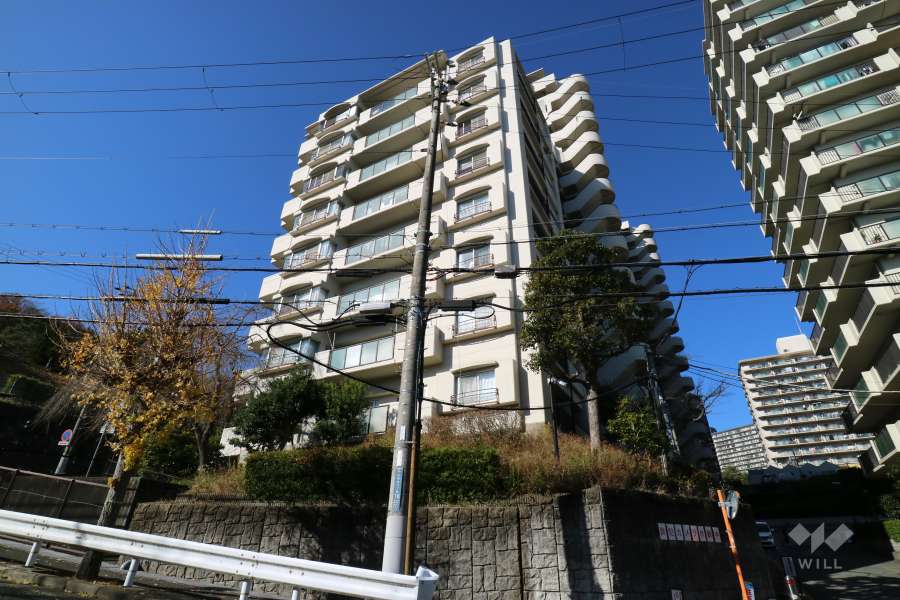 ラヴェニール宝塚中山台ドゥジェームの外観（南東側から）