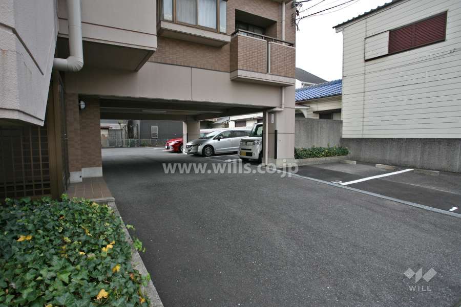 敷地内駐車場(屋外平面式)