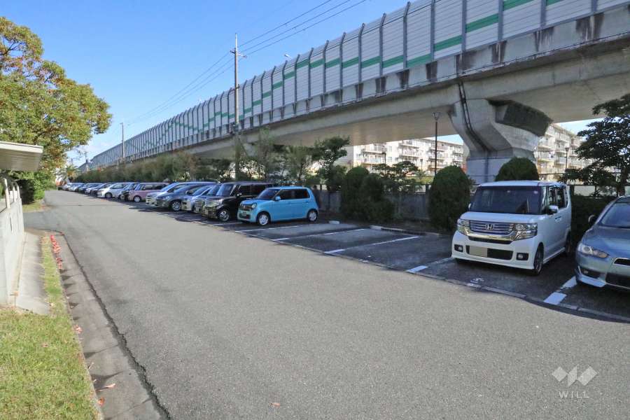敷地内駐車場（屋外平面式）