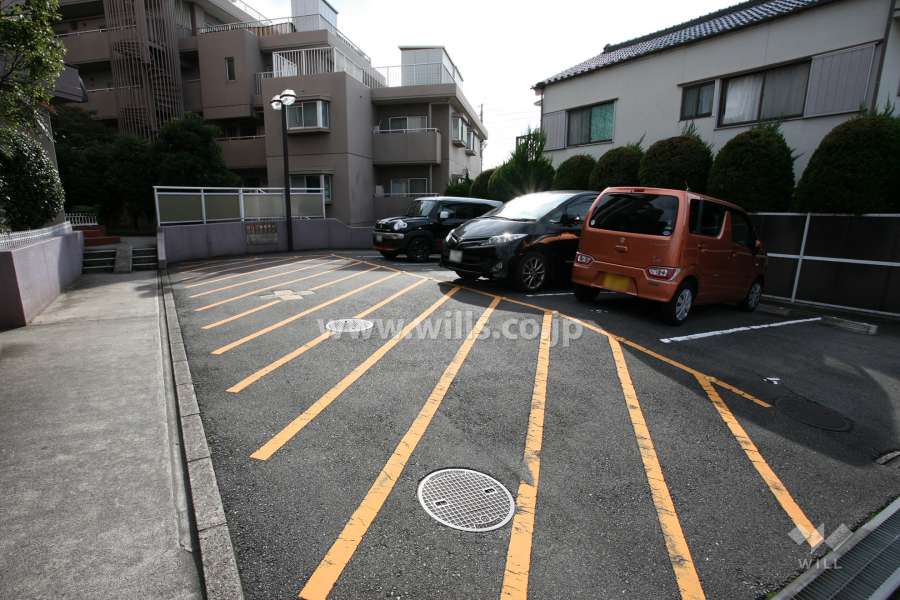 敷地内駐車場（屋外平面式）