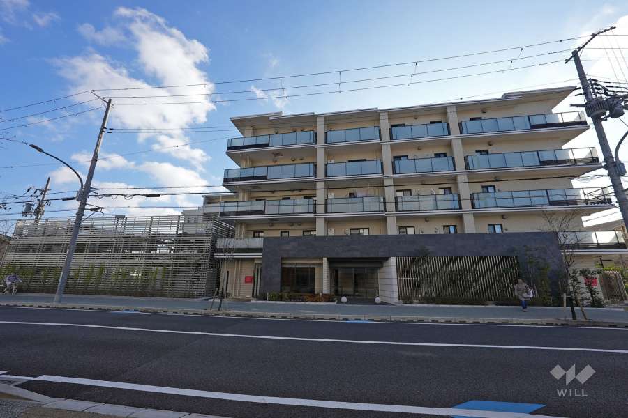 ローレルコート西宮里中町の外観（北西側から）