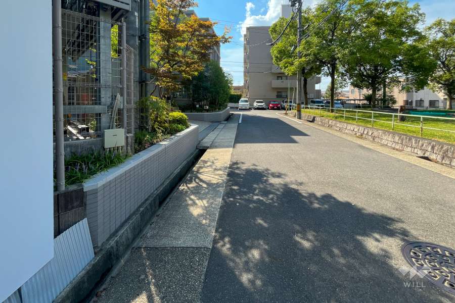 敷地北東の側前面道路
