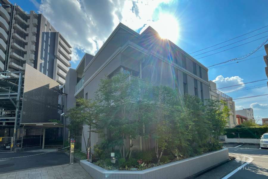 プレミスト茶屋ヶ坂駅前の外観(北東側から)