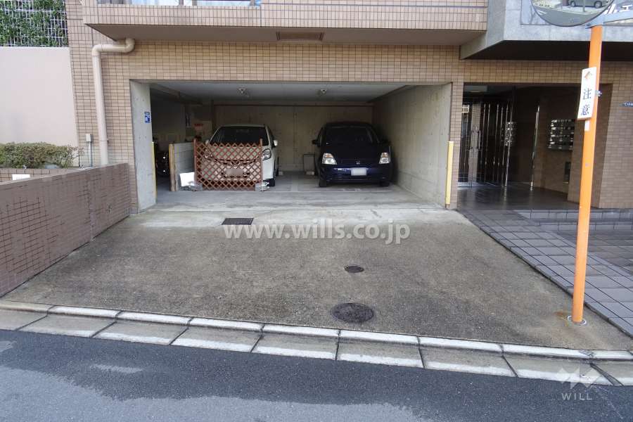 敷地内駐車場(屋内平面式)