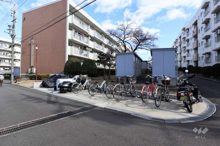 駐輪場、バイク置場