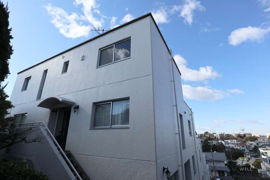 八事表山住宅2号棟の外観（北東側から）