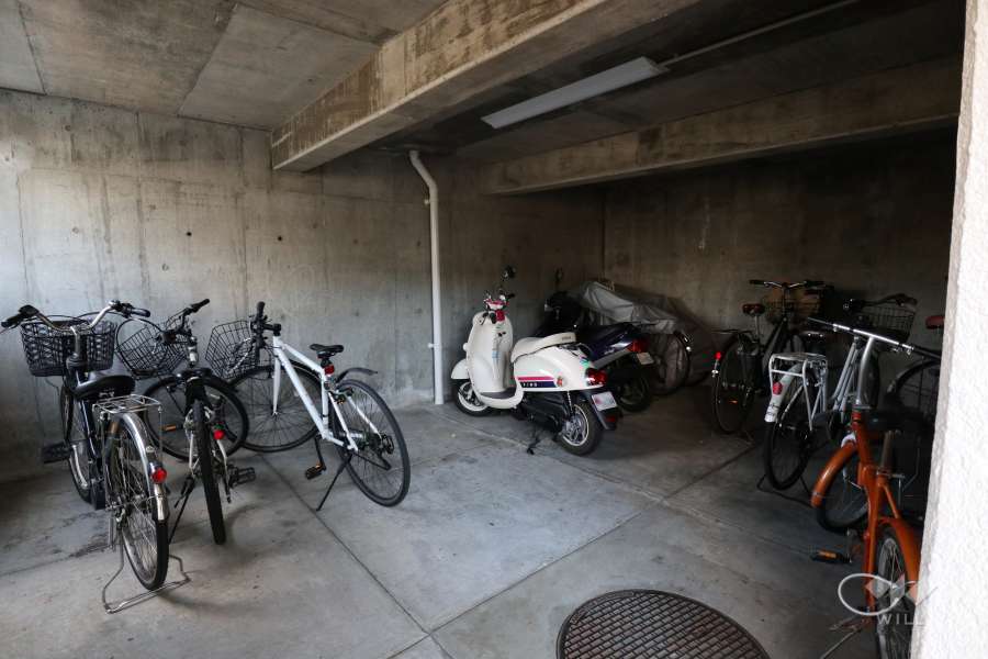 駐輪場、バイク置場