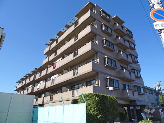 ベルアーバニティ千里丘南の外観（南東側から）