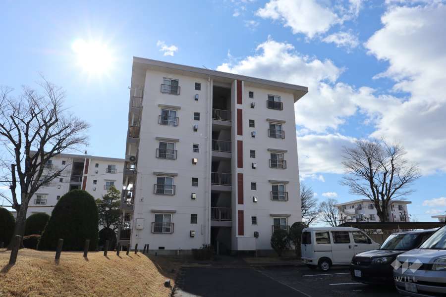 相生山団地37棟の外観（北東側から）