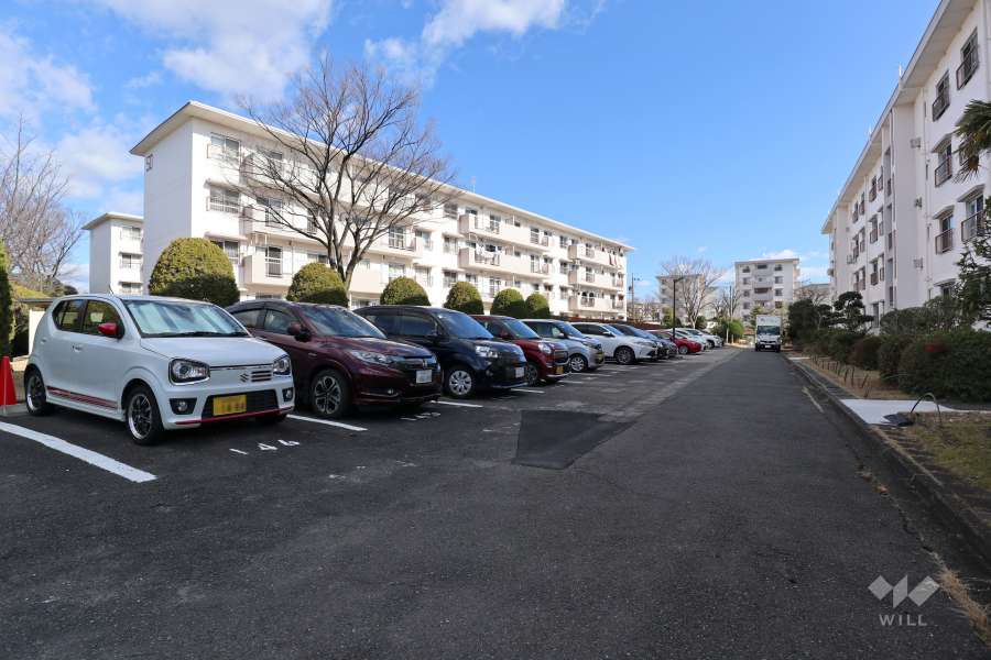 敷地内駐車場（屋外平面式）