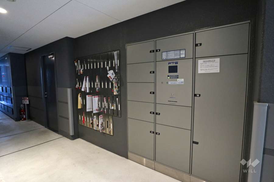 宅配ボックスと共用ポスト