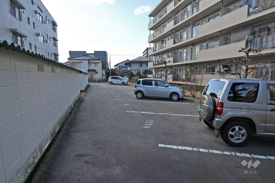 敷地内駐車場（屋外平面式）