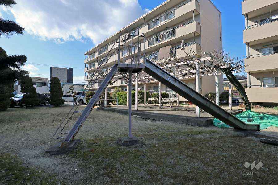 長栄住宅の遊具エリア