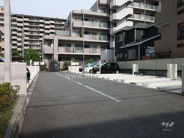 敷地内駐車場（屋外機械式）