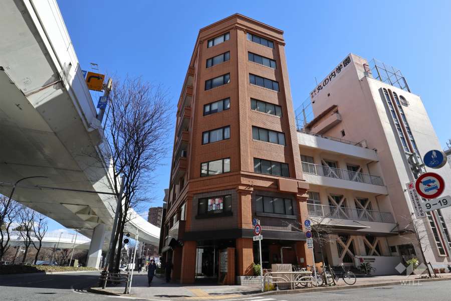 ライオンズビル丸の内の外観（西側から）