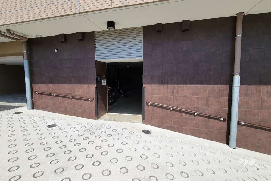 駐輪場・バイク置場の出入口