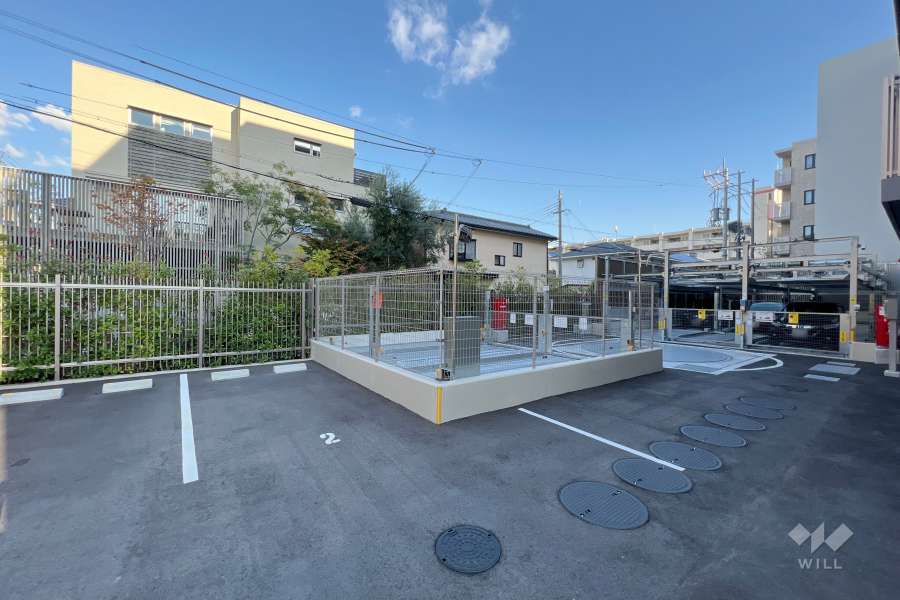 敷地内駐車場（屋外平面式と屋外機械式）