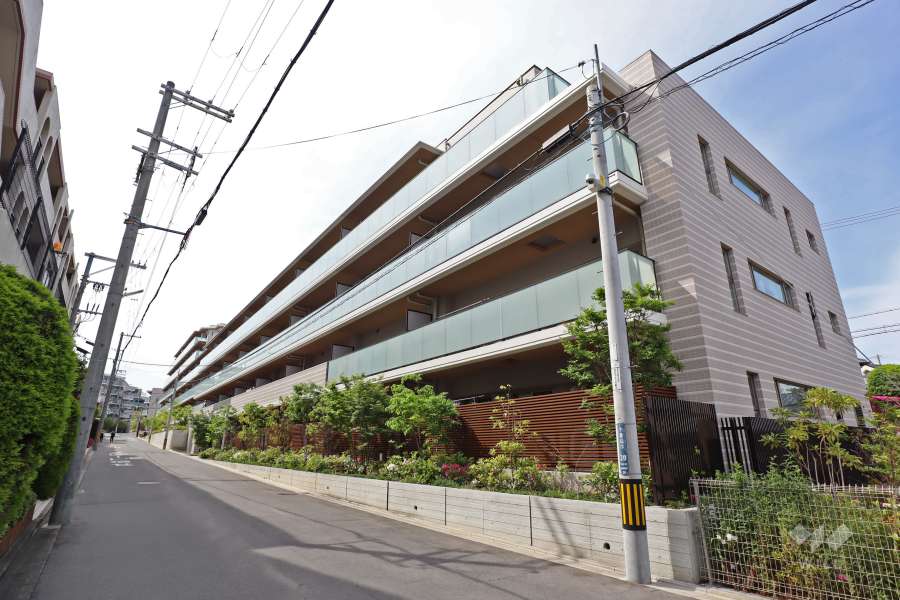 ガーデンパレス吹田千里丘 Delightの外観（南東側から）