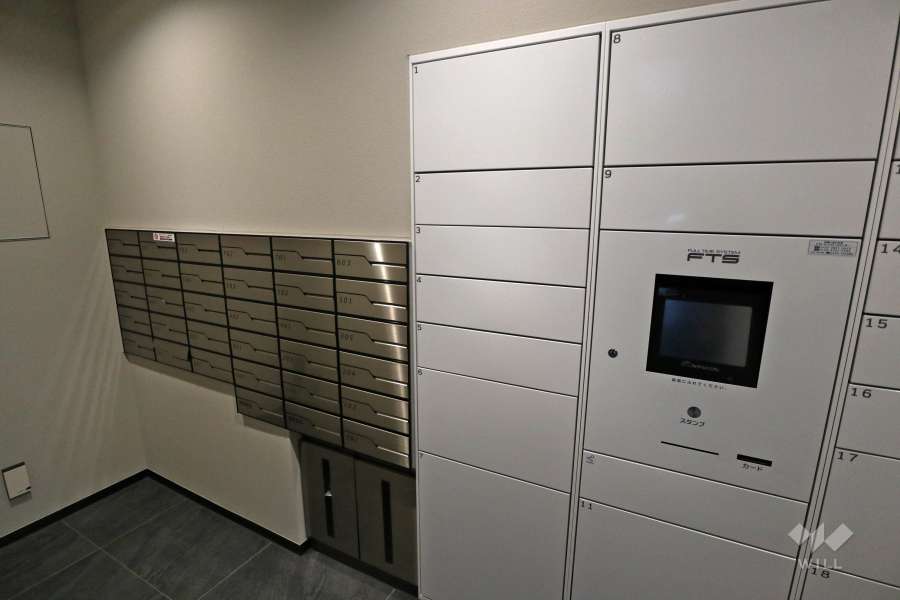 宅配ボックスと共用ポスト