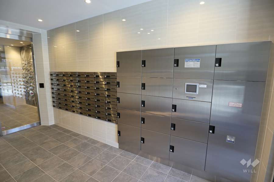 宅配ボックスと共用ポスト