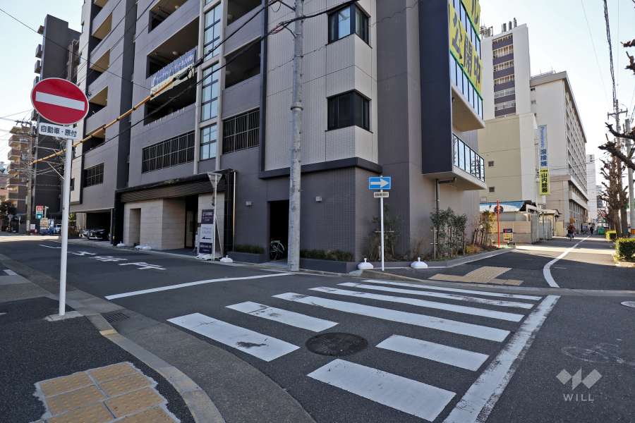 敷地北側の前面道路