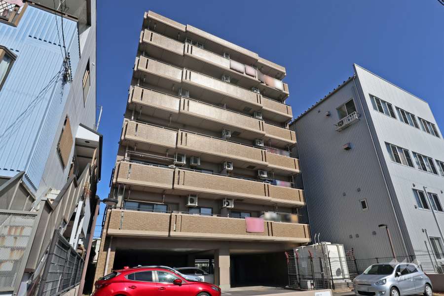 シャトー本陣の外観（南側から）