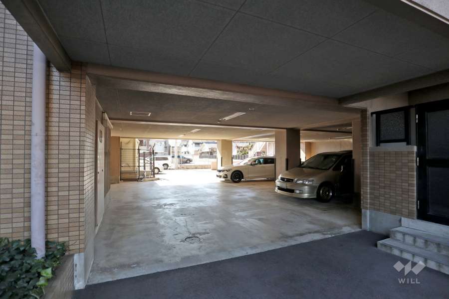 敷地内駐車場（屋内平面式）