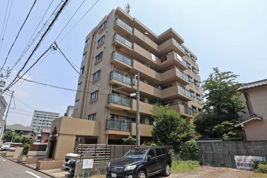 コンセール正木の外観（南西側から）