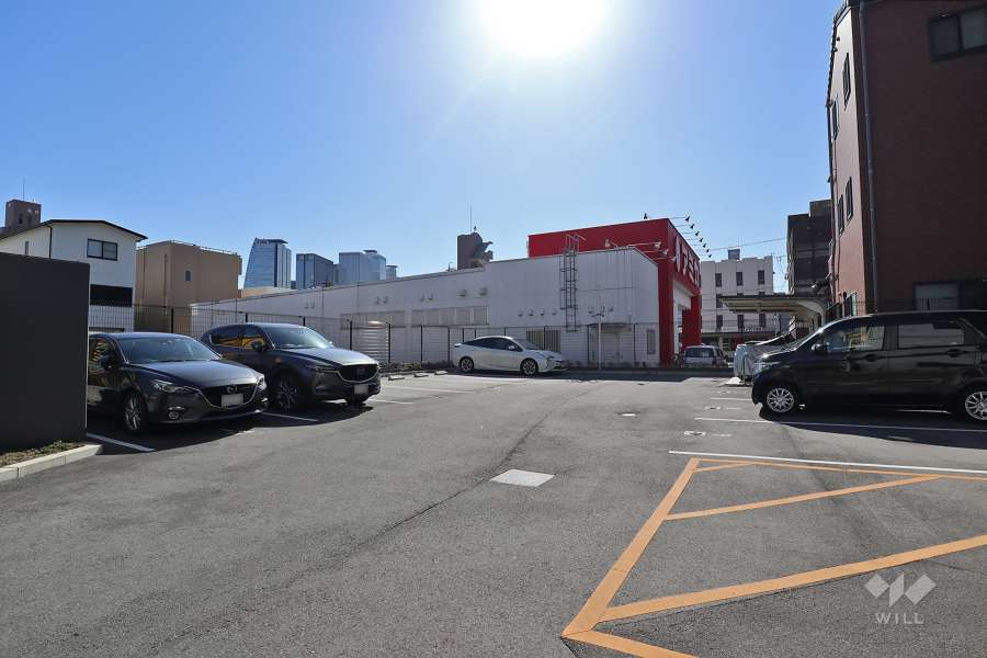 敷地内駐車場（屋外平面式）