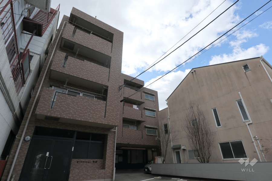 寿ゞやマンション芳野の外観（北東側から）