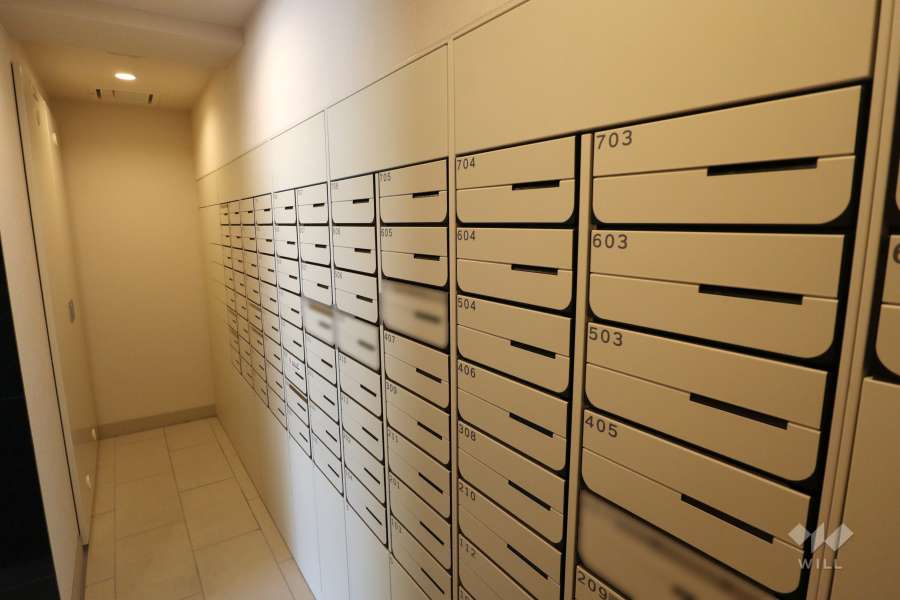 宅配ボックスと共用ポスト