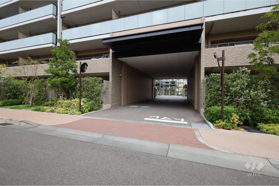 駐車場の出入口