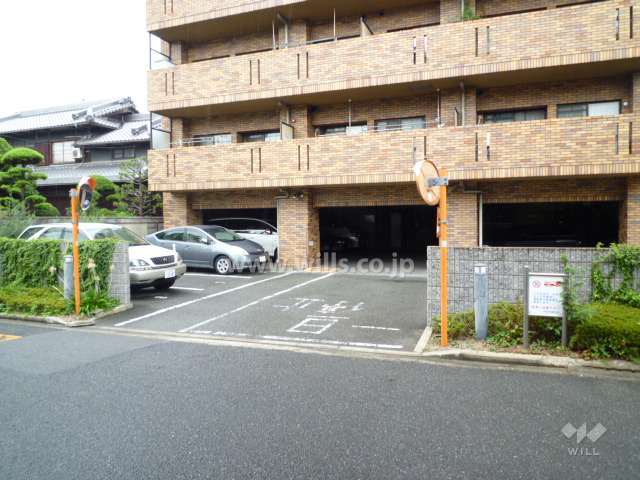 敷地内駐車場