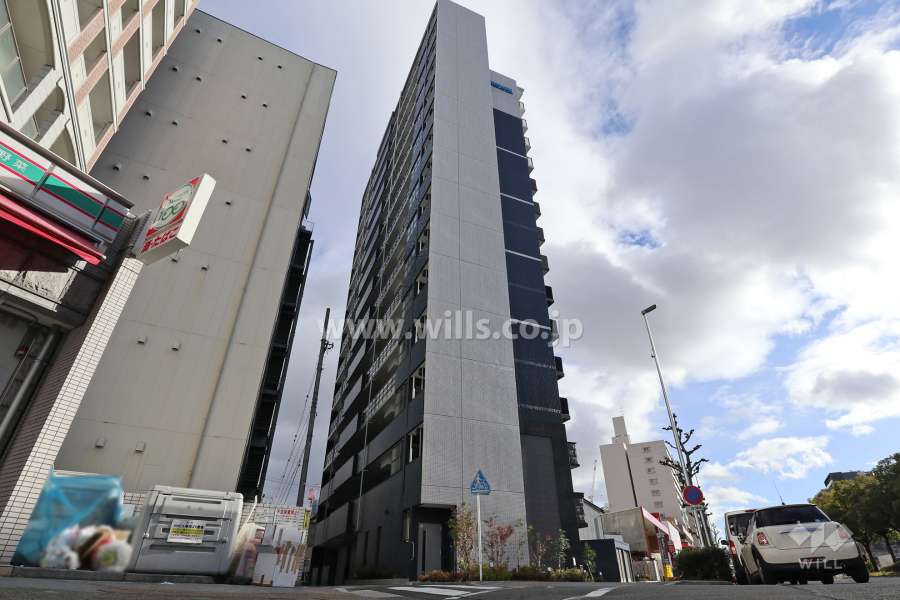 プレサンス新栄リベラの外観（北西側から）