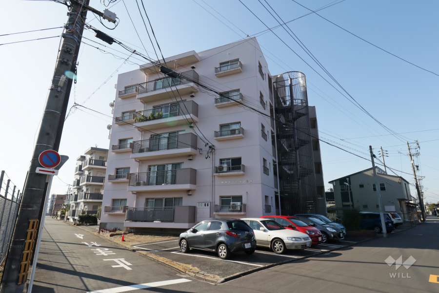 中川マンションB棟の外観（北東側から）