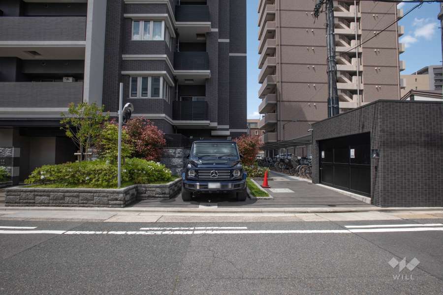 敷地内駐車場（屋外平面式）