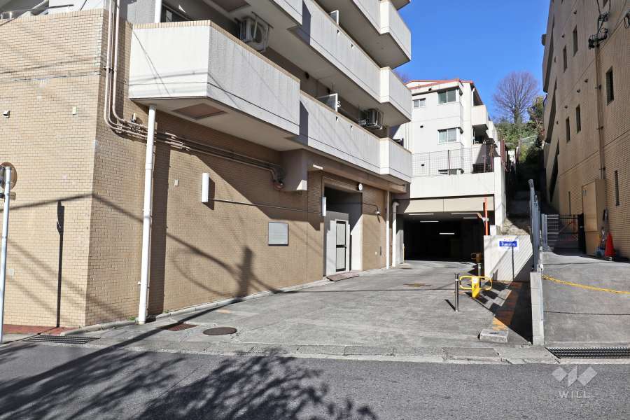 駐車場の出入口