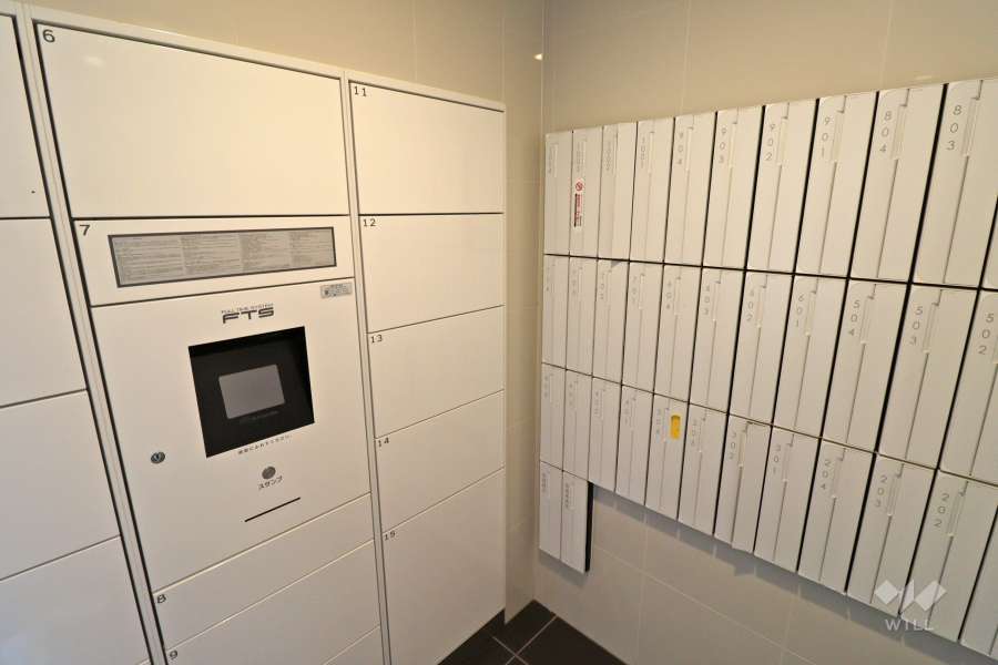 宅配ボックスと共用ポスト