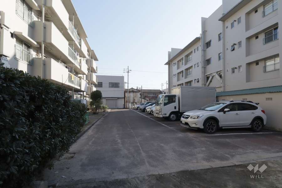 敷地内駐車場（屋外平面式）