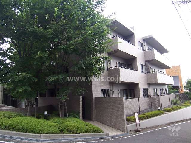 グランステイツ千里丘中見晴台の外観(西側から）