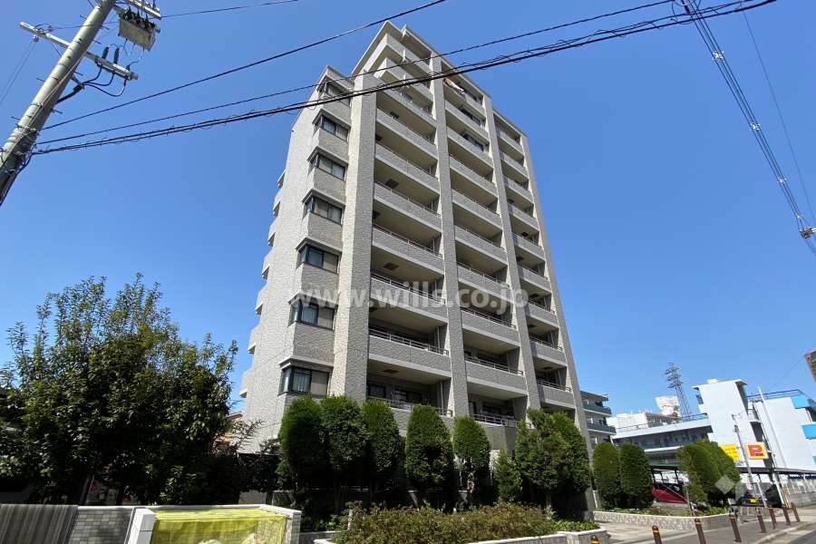 エスリード上新庄の外観（南側から）