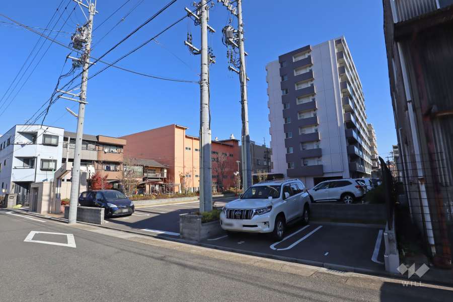 敷地内駐車場（屋外平面式）