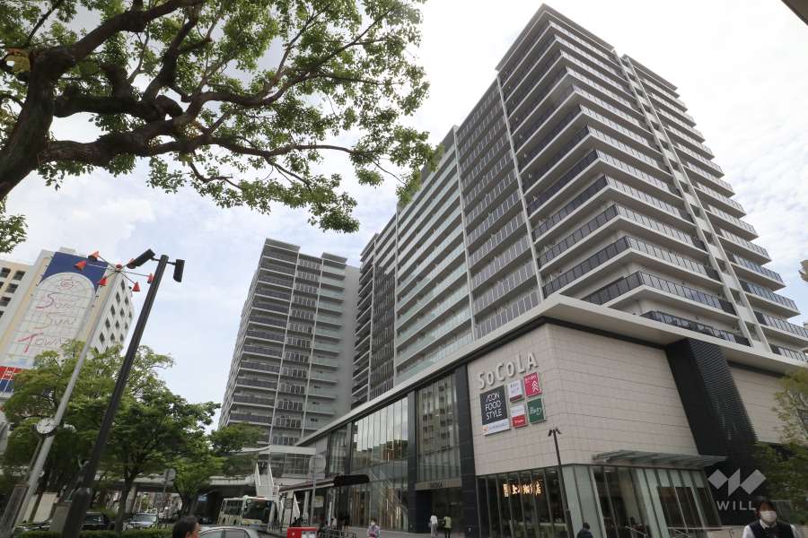 プラウド阪急塚口駅前の外観(北東側から)