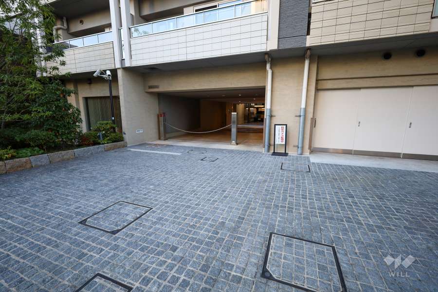 駐車場の出入口