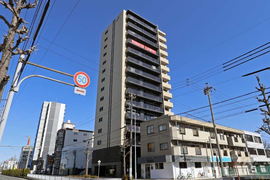 サンクレーア岩塚南の外観（南側から）