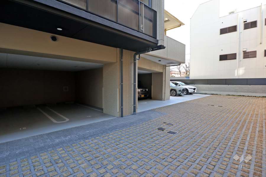 敷地内駐車場（屋内平面式）