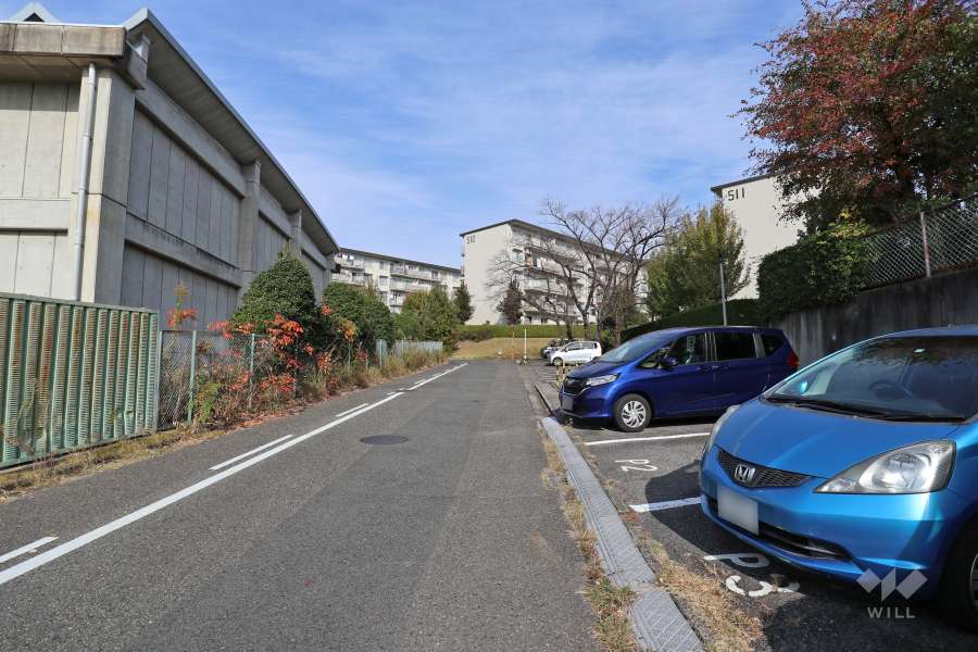 敷地西側の前面前面道路